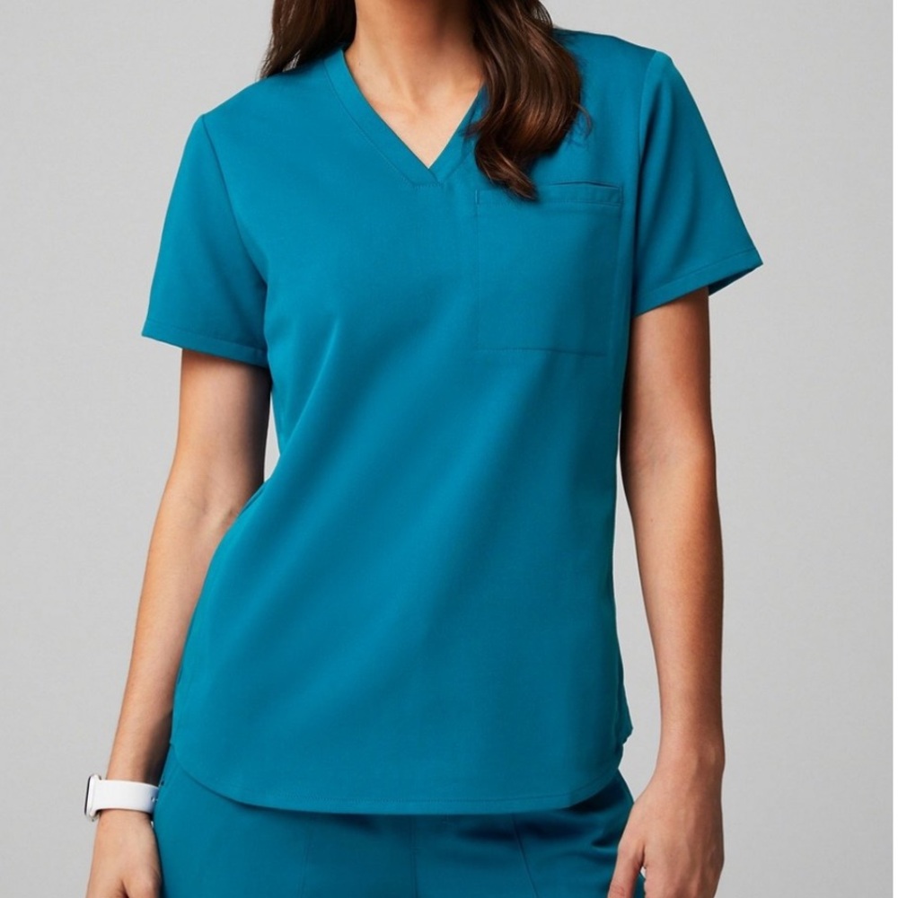 2 pair of Fabletics Scrubs in Caribbean Blue